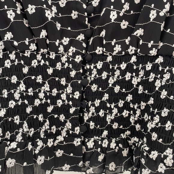 Code x Mode xs black floral button down blouse - Picture 4 of 6